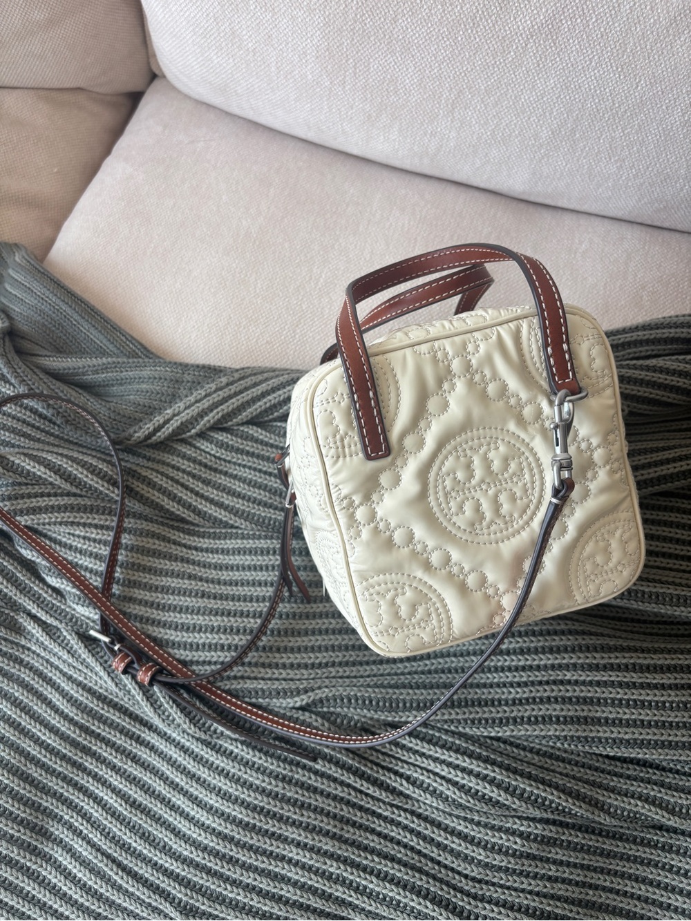 Tory Burch Cream Quilted Leather Cube bag